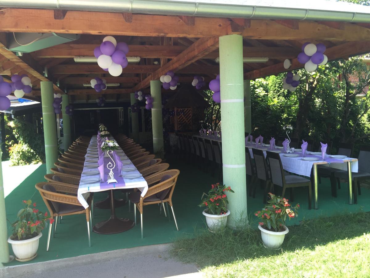 Bed & Breakfast Karavan Raška Eksteriør billede