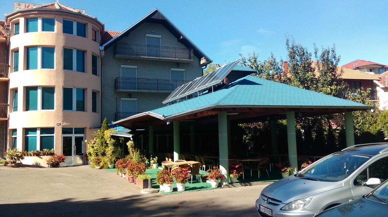 Bed & Breakfast Karavan Raška Eksteriør billede