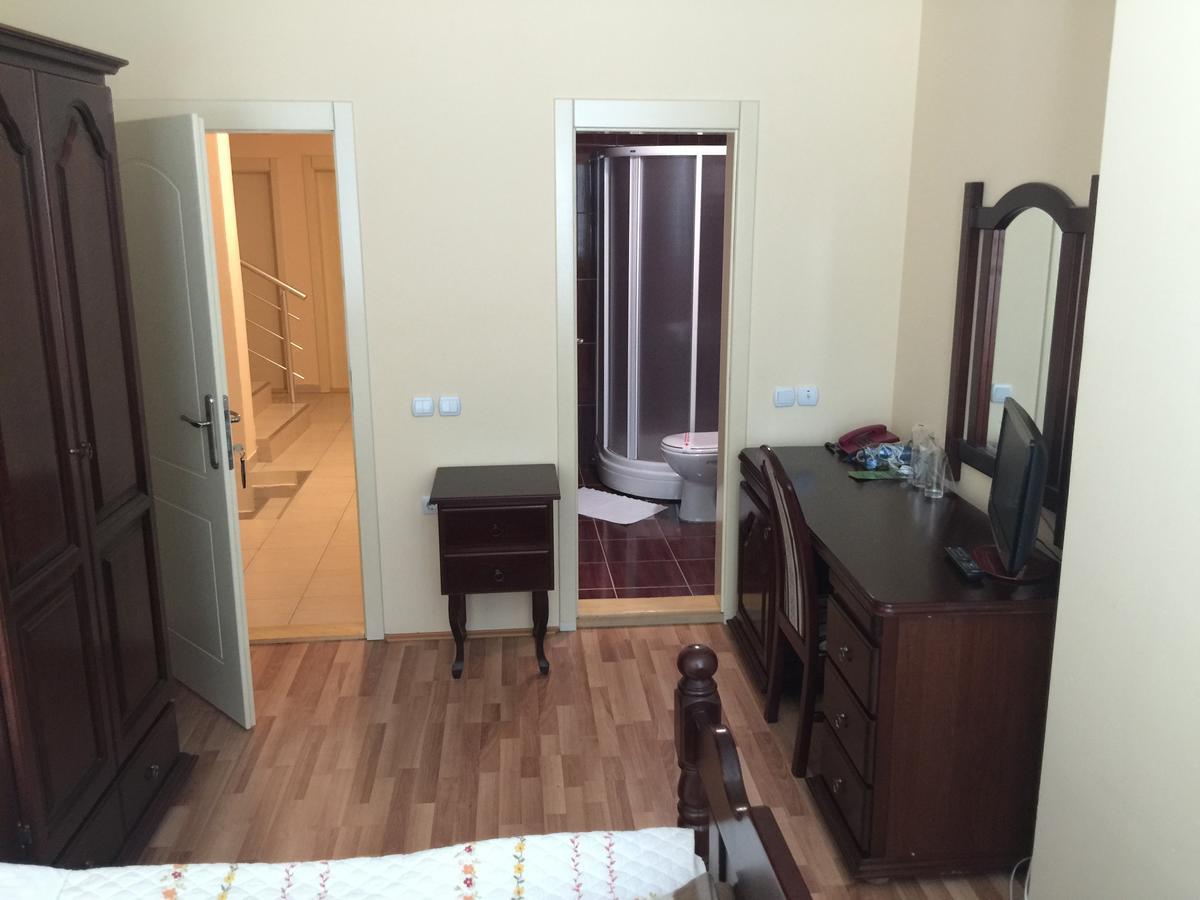Bed & Breakfast Karavan Raška Eksteriør billede