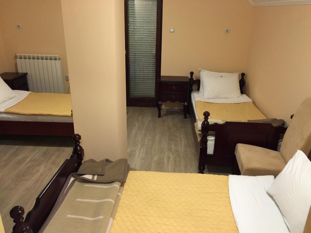 Bed & Breakfast Karavan Raška Eksteriør billede